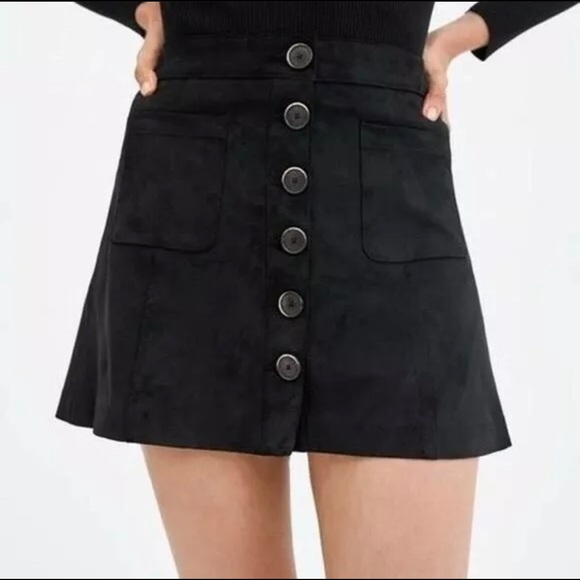 Zara trf Faux Suede Button Down Mini Skirt Size  M - Picture 1 of 8